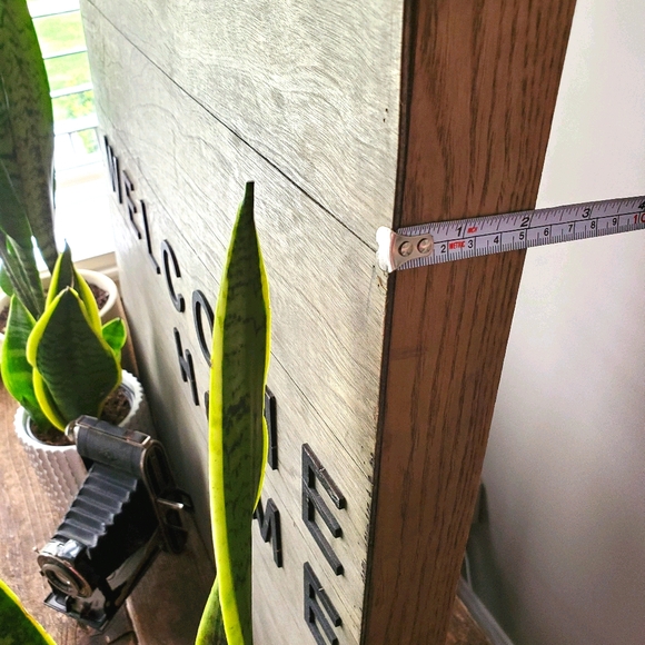 Rustic Wood Plank "Welcome Home" Sign 🏡 - Picture 4 of 6